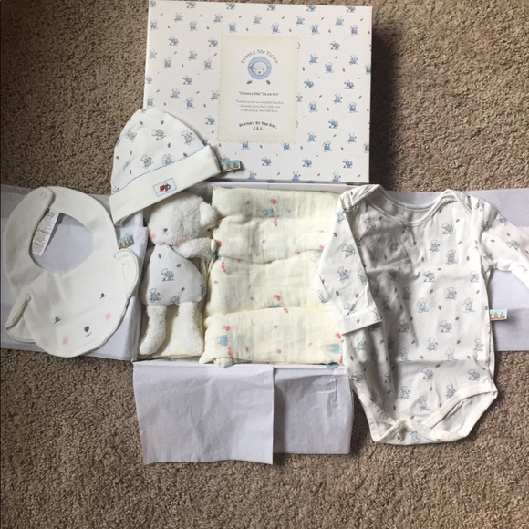 Bunnies by the Bay Other - NEW!! Baby Layette Gift Set! 💙